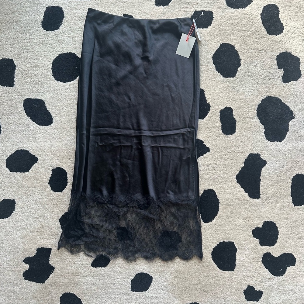 Elegant Black Lace Trim Skirt